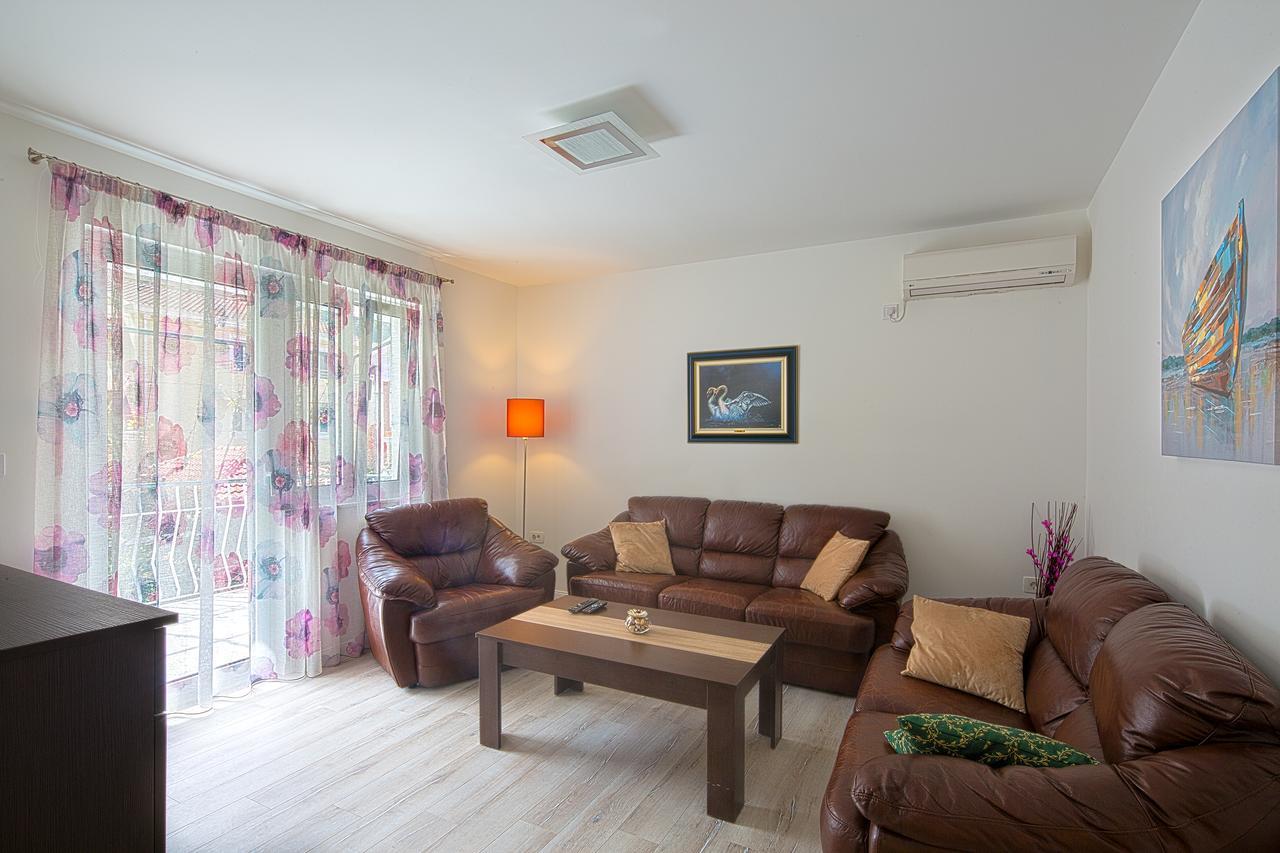 Apartman Aleksandra Будва Екстериор снимка